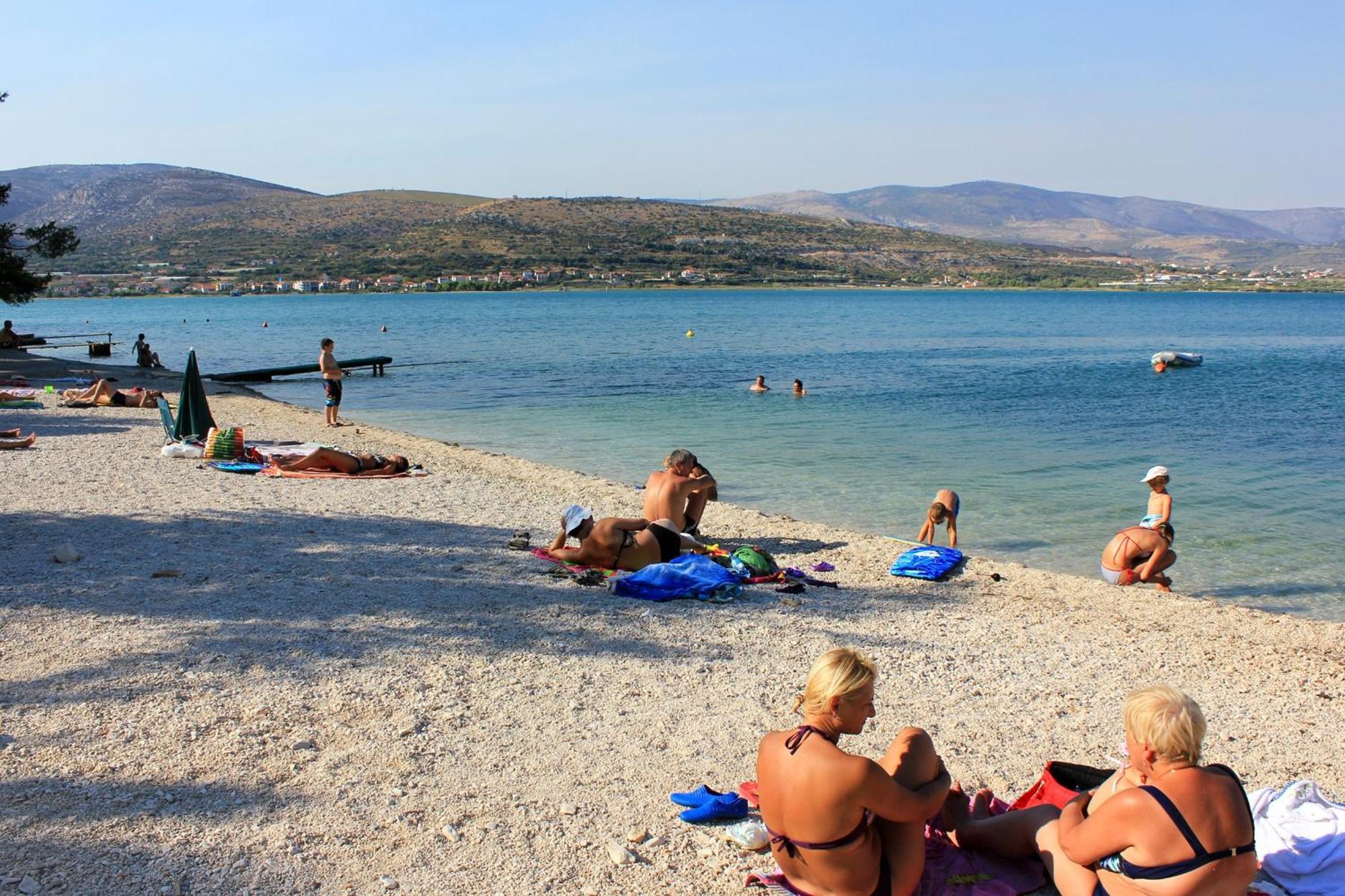 Apartments With A Parking Space Mastrinka, Ciovo - 23177 Trogir Bagian luar foto