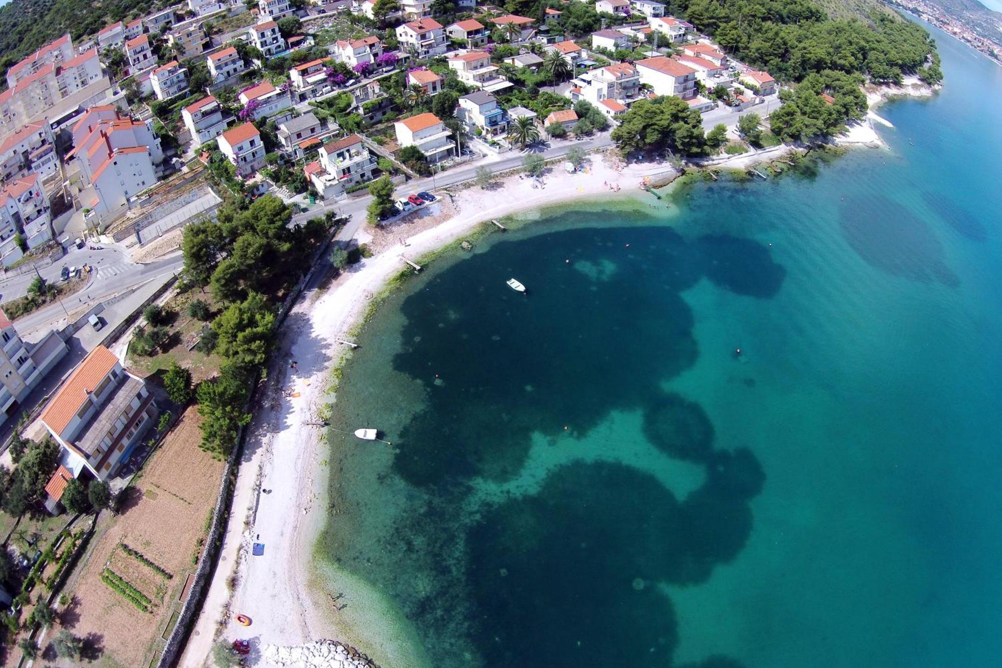 Apartments With A Parking Space Mastrinka, Ciovo - 23177 Trogir Bagian luar foto
